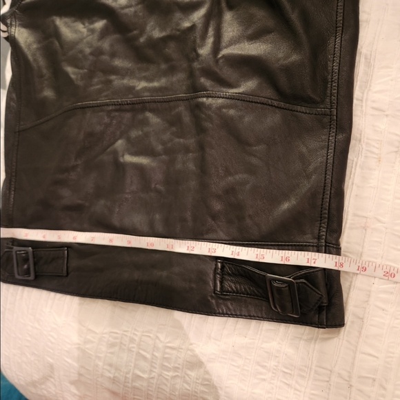 Juicy Couture  black 100% leather   cover trast motto jacket size small - Picture 14 of 16